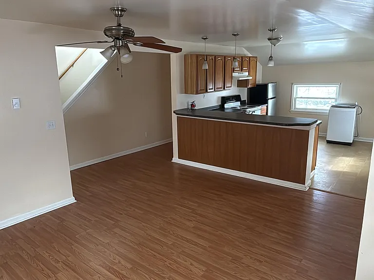 317 Washburn St #E — Photo 1