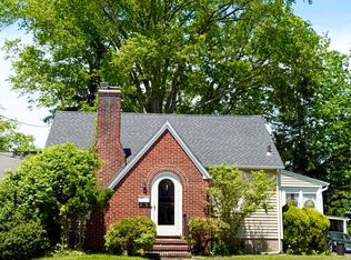 301 Hickory Ave, Bergenfield, NJ 07621
