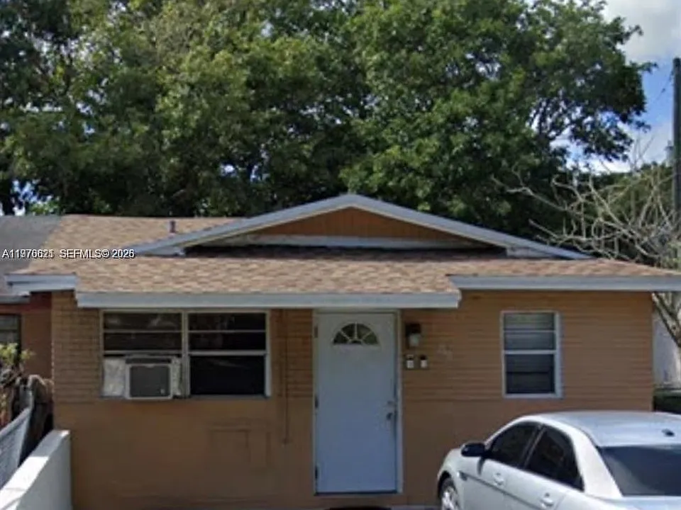 2111 NW 26th Ave