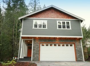 146 Harbor View Dr, Bellingham, WA 98229