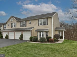 137 Peregrine Ln, Hummelstown, PA 17036