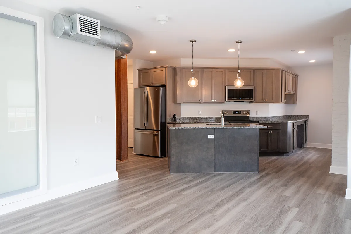 Building Photo - 50 N Duke St #401