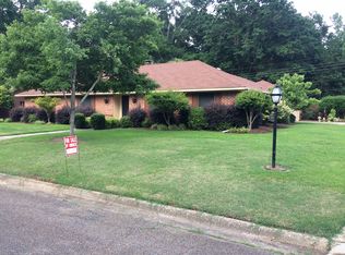 914 Tuckaho Dr, Columbus, MS 39702