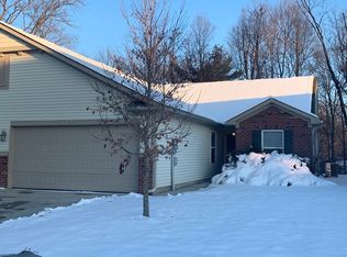 1279 Topp Creek Dr, Indianapolis, IN 46214