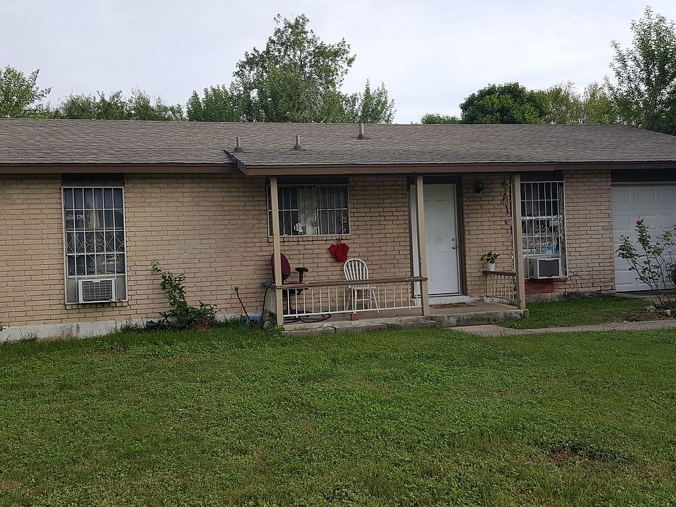 1st image of 1806 Point West St