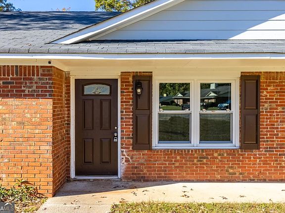 3rd image of 501 Timber Ridge Ct