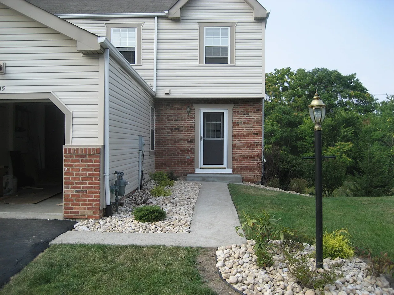 111 Villa Dr photo 1