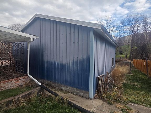2nd image of 465 15th St