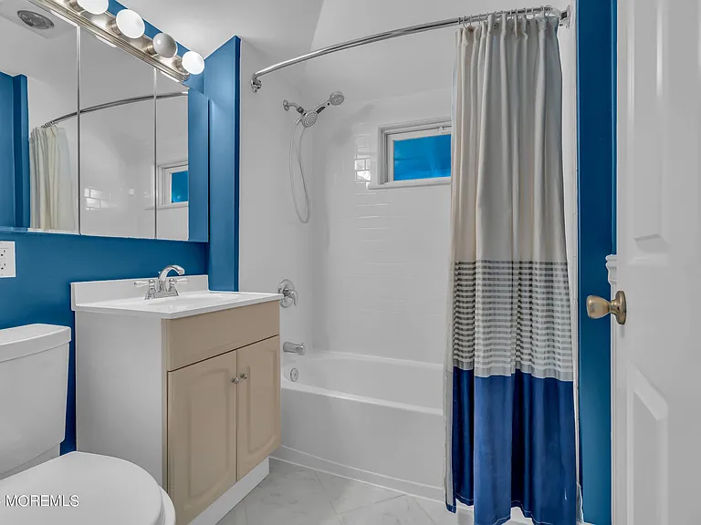1318 Locust Dr — Photo 30
