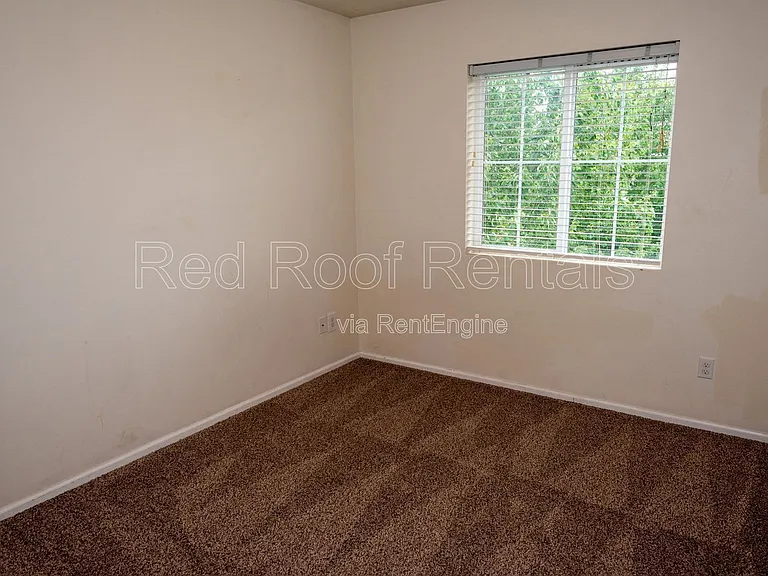 2530 193rd St E — Photo 15