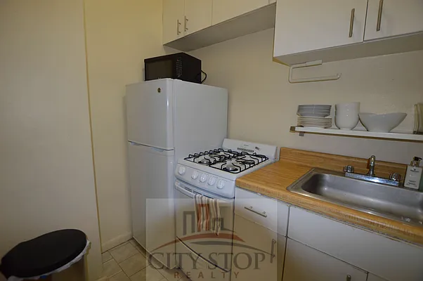 Rented by City Stop Realty | media 64