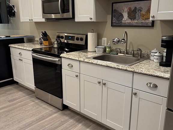 4th image of 20250 Woodtrail Rd