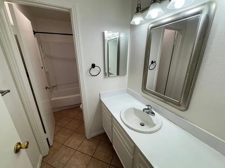 1380 E Washington Ave #38 — Photo 13