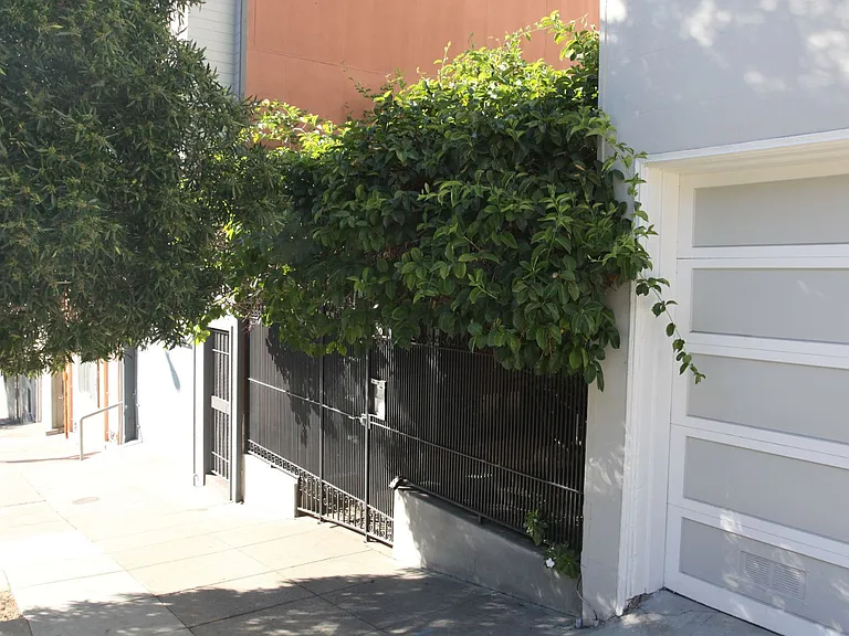 New Vallejo — Photo 16