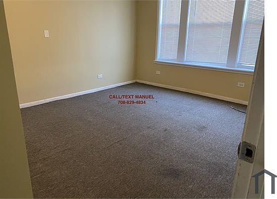 2nd image of 4612 S Lake Park Ave APT 1E
