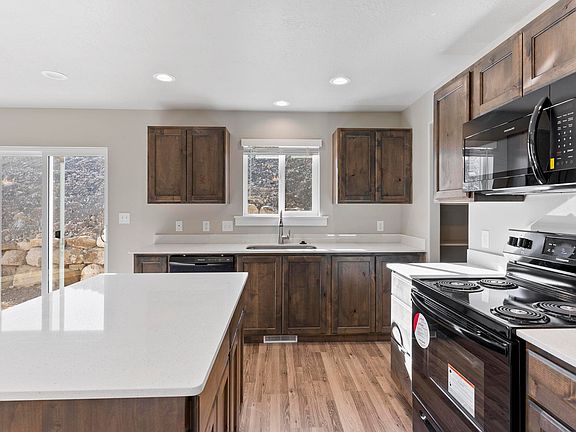 3rd image of 393 N Slant Rd #31