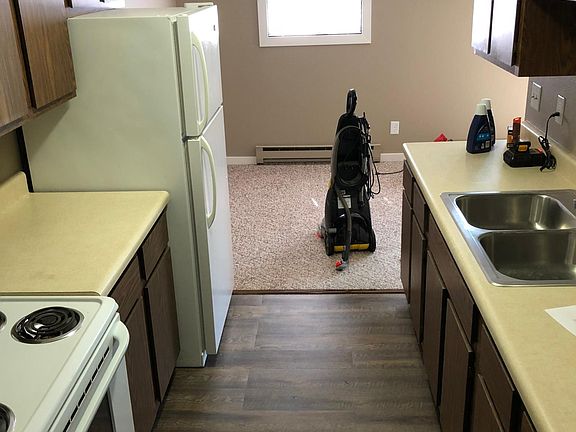 2nd image of 401 6th Ave APT 8