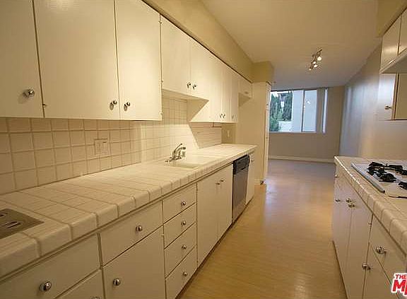4th image of 245 S Spalding Dr APT 202