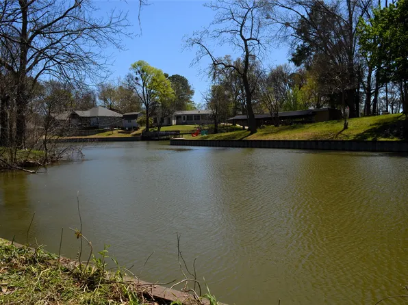 721 Molokai Ct, Kemp, TX 75143