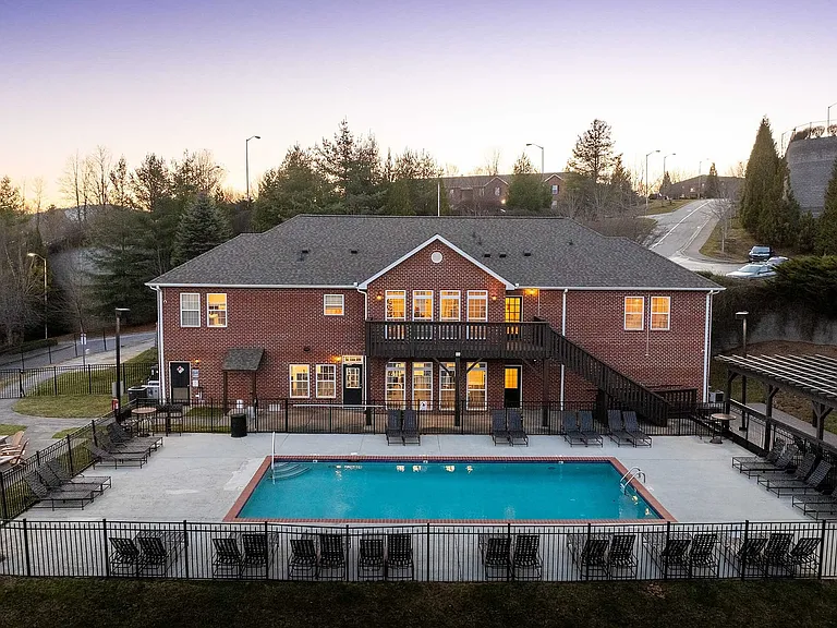 Mountaineer Village - 24