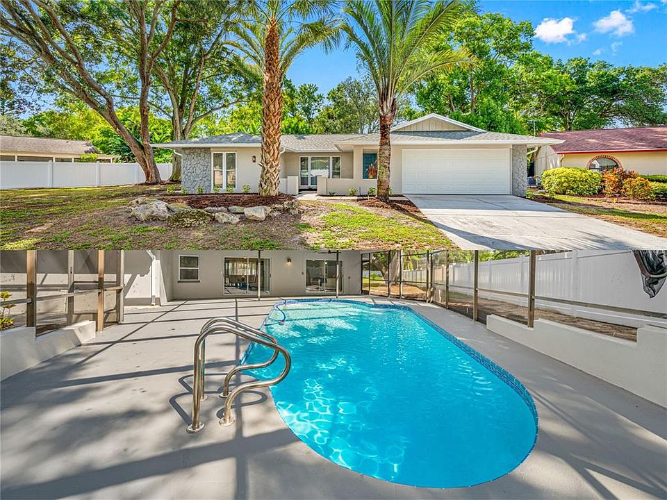 1st image of 215 HOLLOW OAK COURT