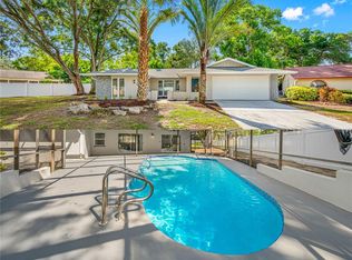 215 Hollow Oak Ct, Tarpon Springs, FL 34689