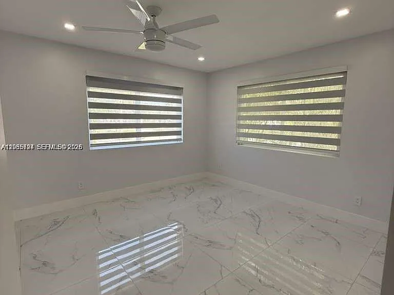 19020 SW 91st Ave — Photo 17