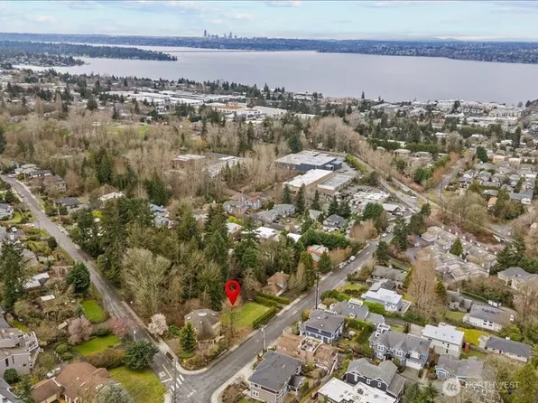 1209 Kirkland Avenue, Kirkland, WA 98033