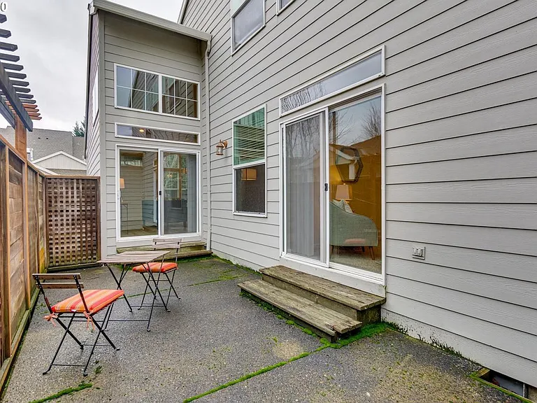 15059 NW Elaina Ct — Photo 28