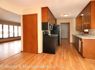 3264 Xenia Ave N, Crystal, MN 55422
