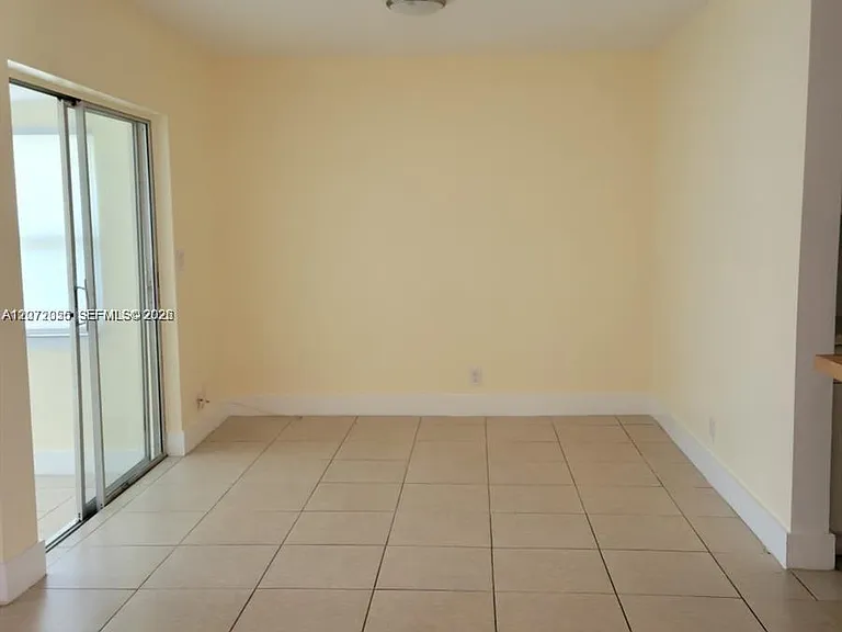 4730 NW 10th Ct #302 — Photo 10