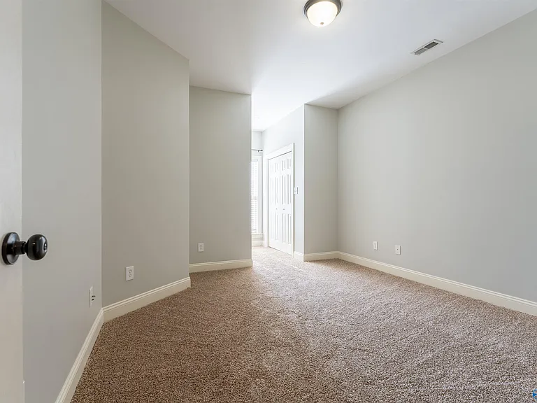 525 W Mossyleaf Dr SW — Photo 11