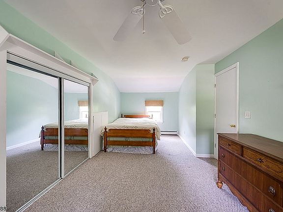 master upstairs bedroom