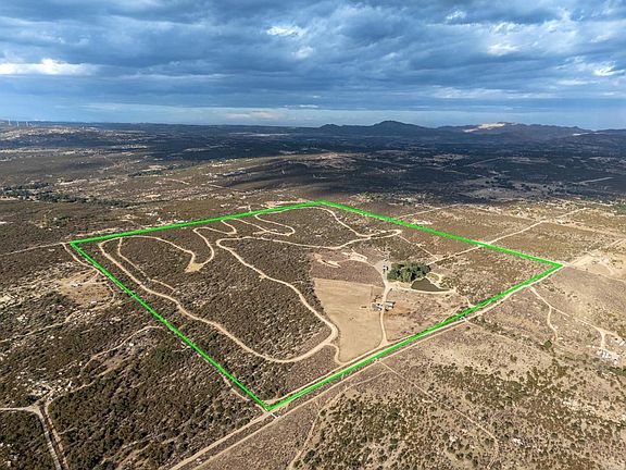 4th image of 1262 Tierra Del Sol Rd