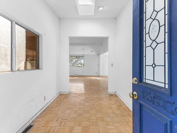 3rd image of 10650 Woodside Drive