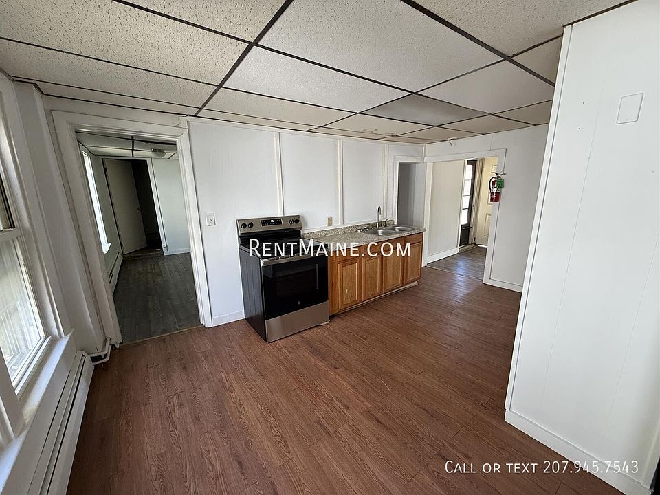 1st image of 31 Stillwater Ave APT 3