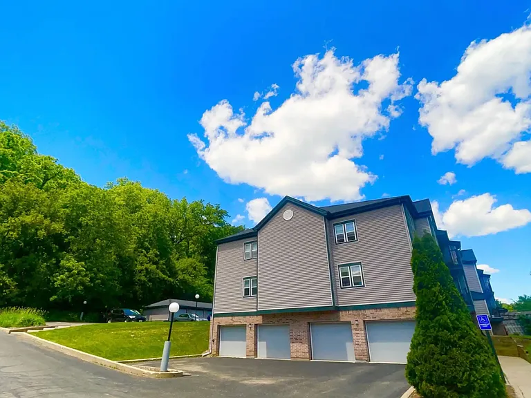 The Terrace at Cedar Glen — Photo 16
