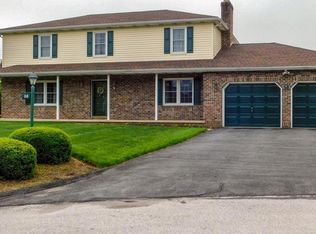 38 S Charles St, Shrewsbury, PA 17361