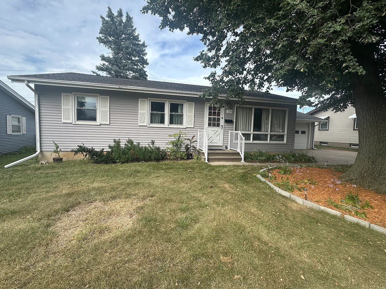 3 bed, 1579 sqft, $1,895 — Photo 2