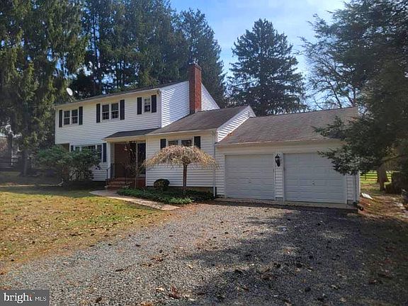 2nd image of 11 Mountain View