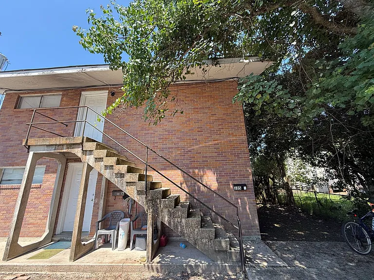 105 N Ruland St — Photo 1