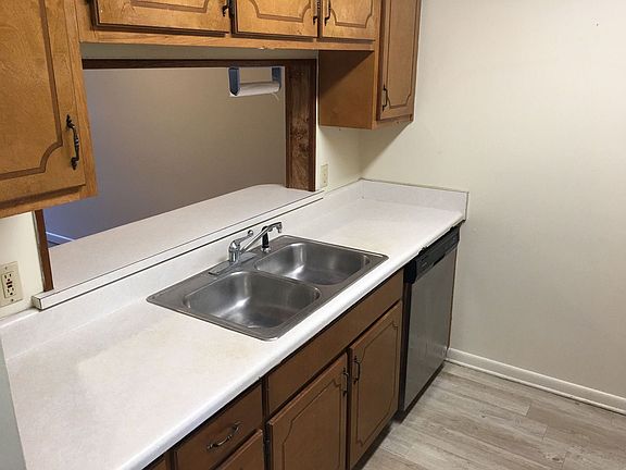 5th image of 4440 Crutchfield Dr #1