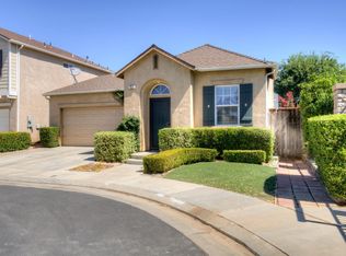 609 W Milano Ln, Clovis, CA 93619