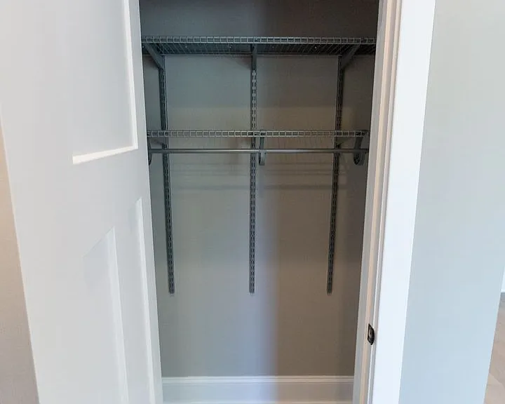 Pf-Arg, 2618 W Evergreen Llc — Photo 28
