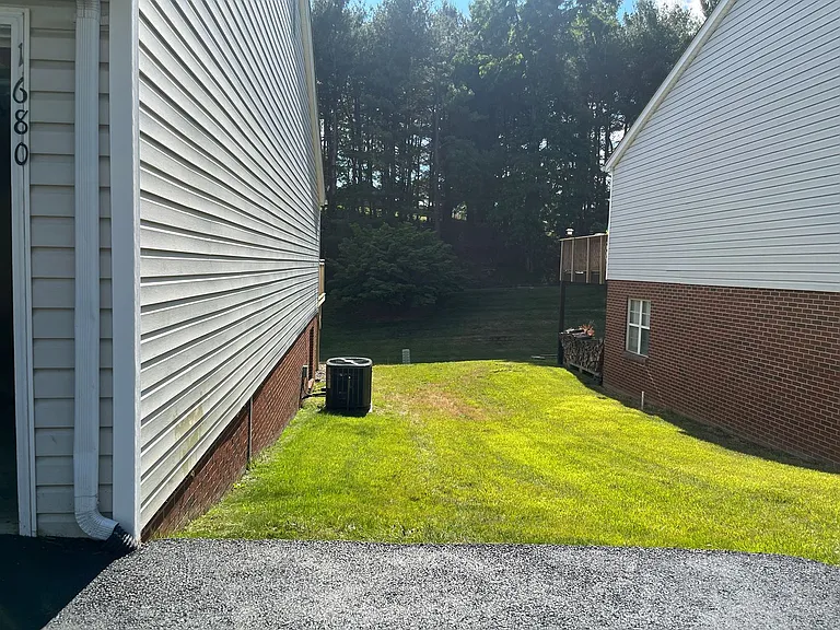 1680 Sleepy Hollow Rd — Photo 71