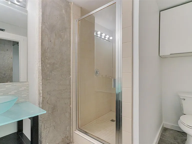 2000 Bagby St #2401 — Photo 19