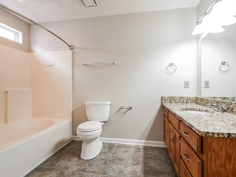 301 Hunters Chase Dr — Photo 12