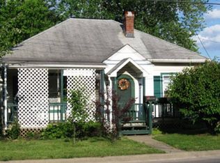 12 Broad St, Glouster, OH 45732