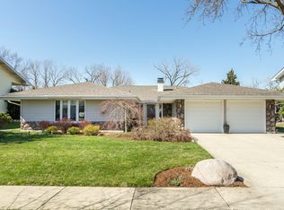 1410 Rosedale Ln, Hoffman Estates, IL 60169