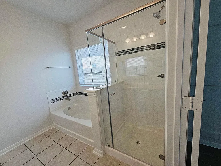 14206 Alpine Fir Dr — Photo 24